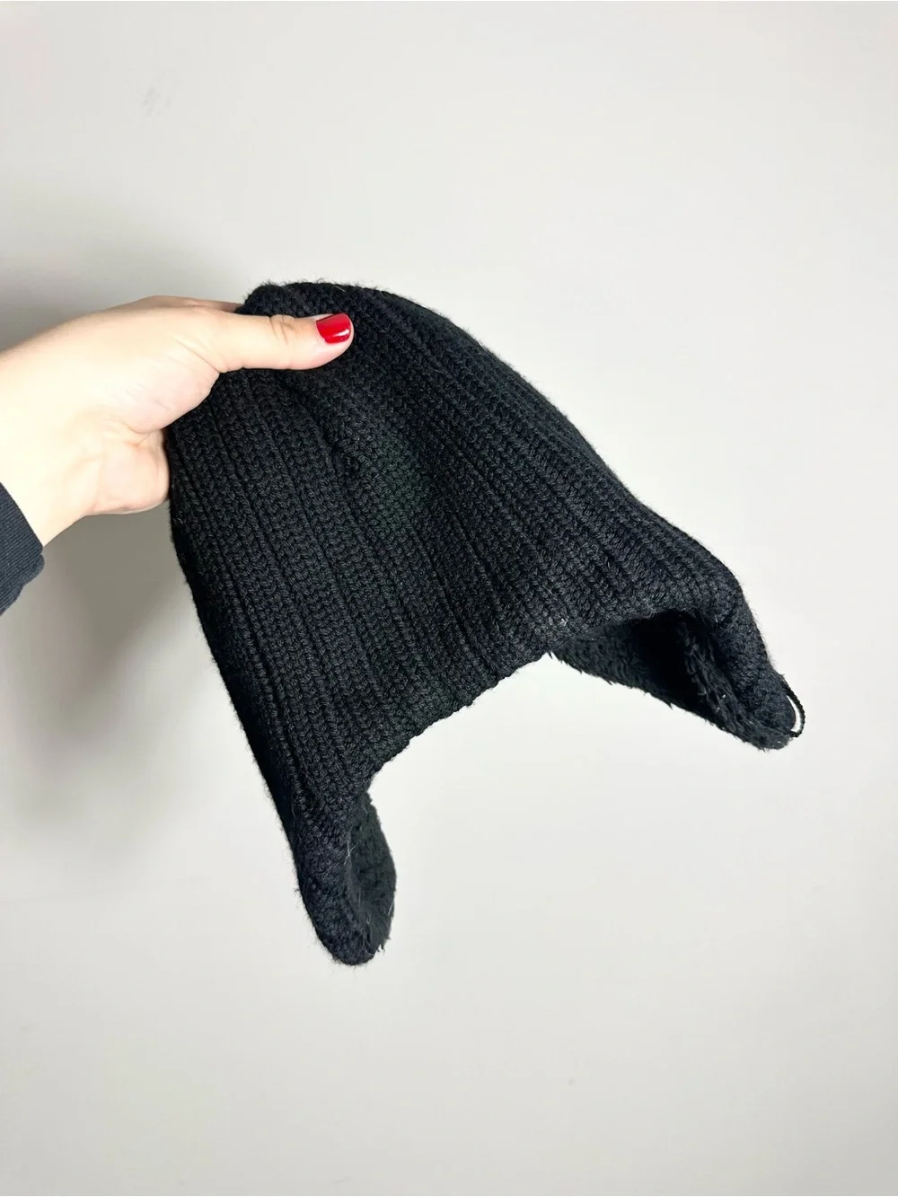 Lululemon Black Merino Wool Knit Lined Winter Hat